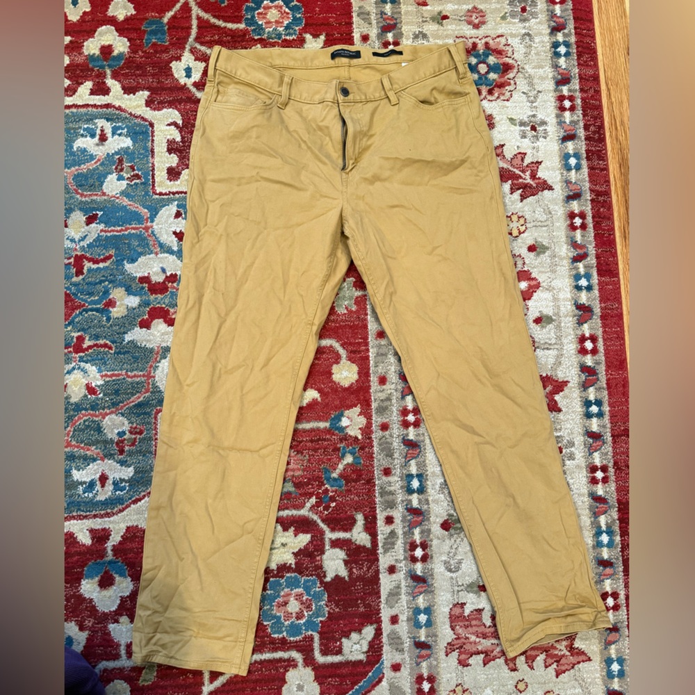 Banana Republic Khaki Traveler Slim Fit Pants